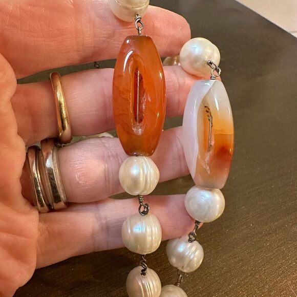 Vintage Freshwater Genuine Pearls & Carnelian Agate Stone Necklace 24” - Picture 4 of 7